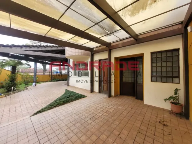 Sobrado de 200m² com 3 quartos para locação no São Francisco - SO1245-AND