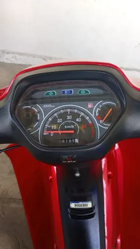 Moto Shineray 50km bem conservada (apenas venda)