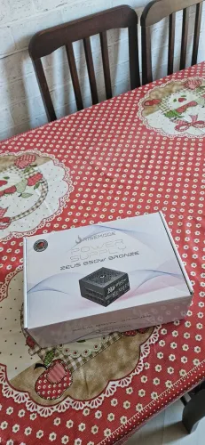 Fonte Rise mode Zeus 650w full modular