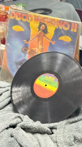 LP VINIL DISCO INFERNO II