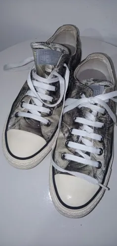 Tênis Converse All Star Chuck Taylor (modelo: Gray White Low Satim) original.Tam.38. Usado