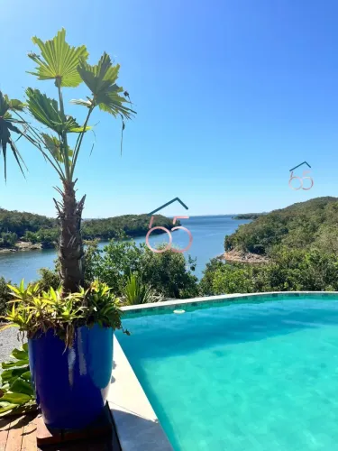 Sobrado para venda enfrente ao Lago do Manso