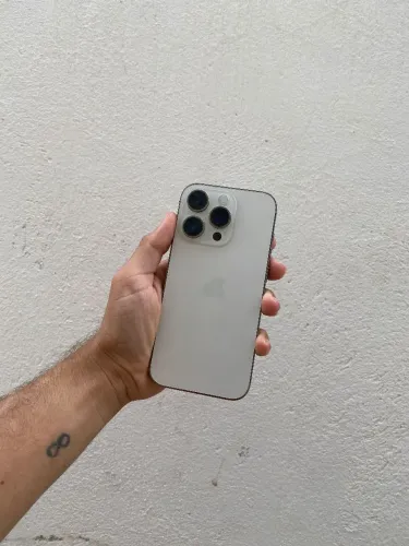 Vendo ou Troco iPhone 14 Pro 256GB 5G todo original funcionando tudo perfeitamente tá TOP