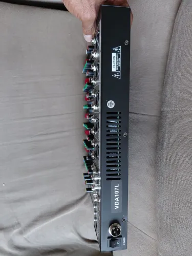 Mesa de som sem uso zero na caixa,VEDO, 7 CANAIS.