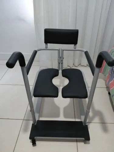 Cadeira De Transferência Higiênica E Elevador Multifuncional - NUNCA USADA (Já Montada)