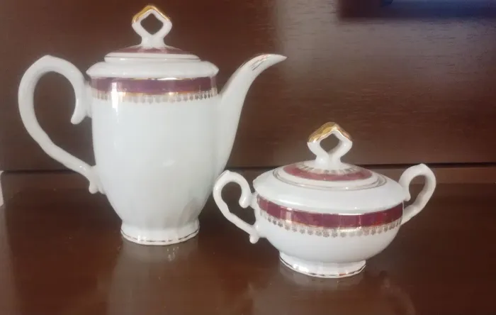 Conjunto de porcelanas Steatita Paraná 