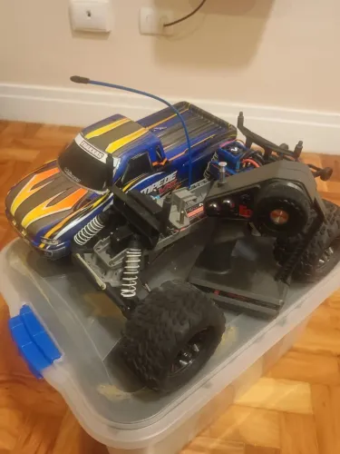 Semi Novo Traxxas Stampede VXL 4x2 Sem bateria