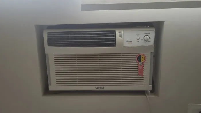 Ar-condicionado Consul janela 18.000 BTUs 220V Classe A