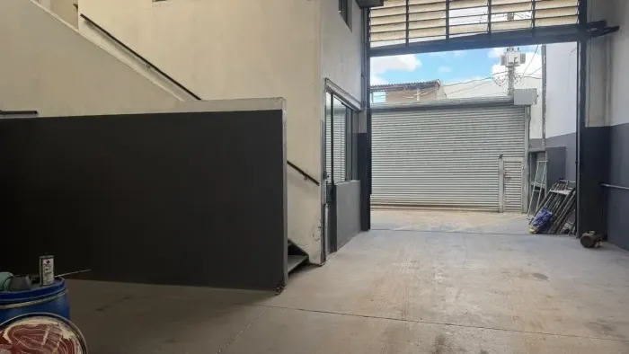 GALPÃO 300 M² TRIFÁSICO ADMINISTRATIVO P/D ALTO PX DUTRA BONSUCESSO - GUARULHOS SP