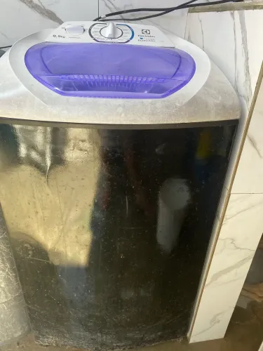 Vendo máquina de lavar que faz tudo