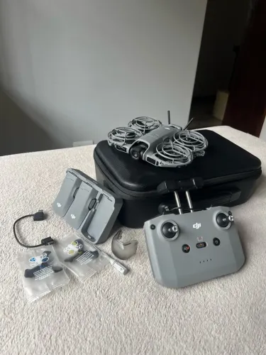 Drone DJI Neo 2 Combo Completo + Case | Apenas 5h de Uso | Homologado ANATEL