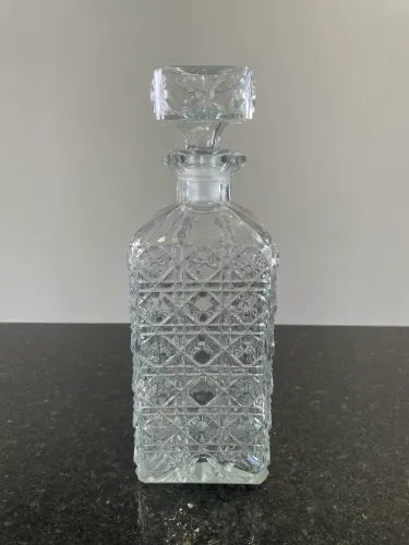 Garrafa de Cristal para Whisky 1 Litro com Tampa Lapidada - Decanter Clássico