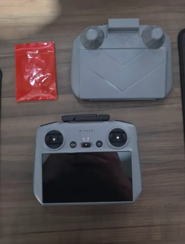 Controle DJI RC 2 (com tela) + Cartão Lexar 256GB + Protetor de tela
