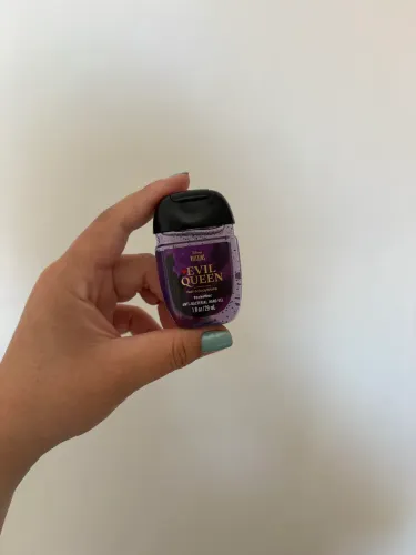 Álcool em gel Bath and body works rainha má/ evil queen