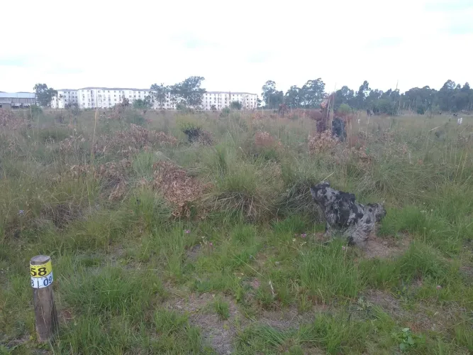 Terreno 9x25 em condomínio 
