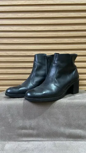 Bota em couro Mr Cat TAM 38