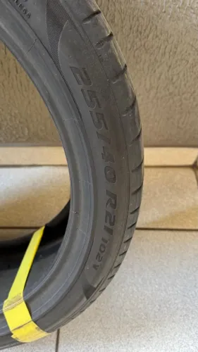Pneu Pirelli Pzero 255/40 R21 102V