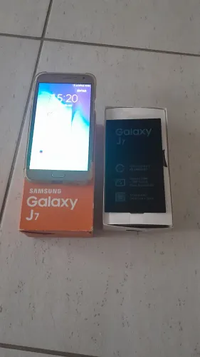 J 7