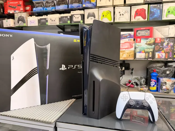 PlayStation 5 Pro 2TB Black com Leitor de CD