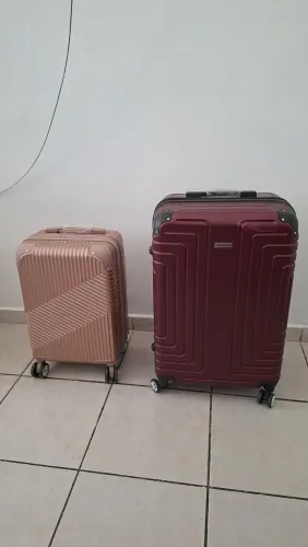 Malas de 23k e 12k para viagem