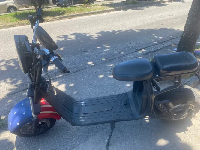 Scooter elétrica 