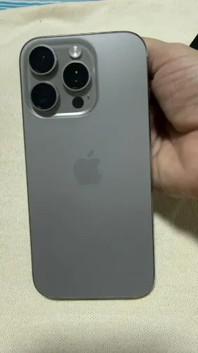 Vendo Iphone 16Pro: 256GB - Cor cinza