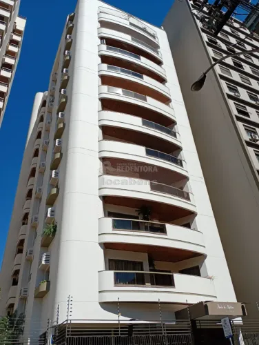 Centro - Apartamento com 03 dormitórios para locação