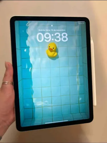 iPad Air 5 Prata 64gb + Apple pencil 2° geração original + Capa teclado mágico 