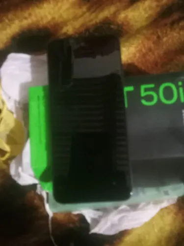 Tô vendendo celular Infinity