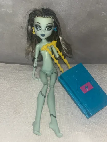 frankie scaris sucata + mala