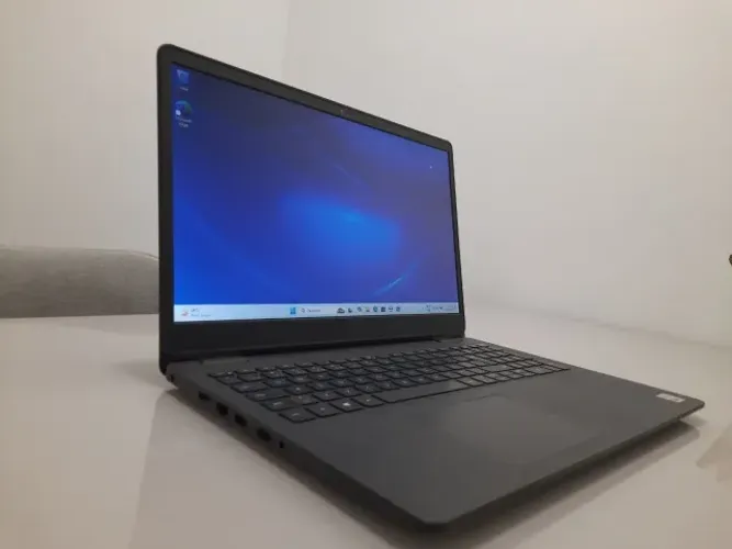 Notebook Dell Inspiron 3501. Intel i3-1005G1 da 10ª Geração. 4GB RAM (DDR4). SSD de 256GB