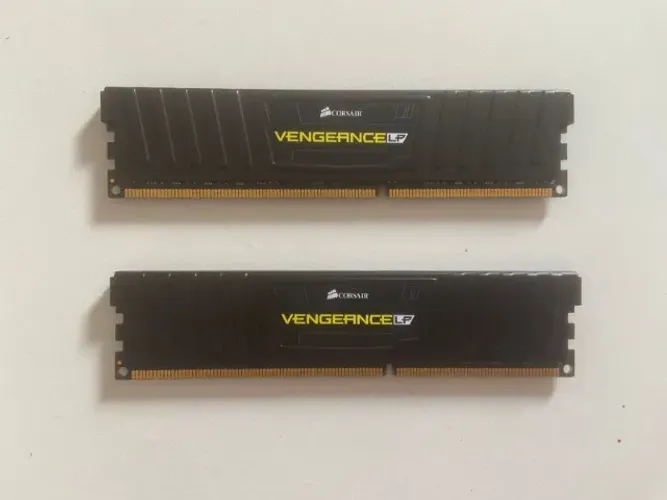 16GB RAM DDR3 (2x8GB) Corsair Vengeance DDR3 1333MHz