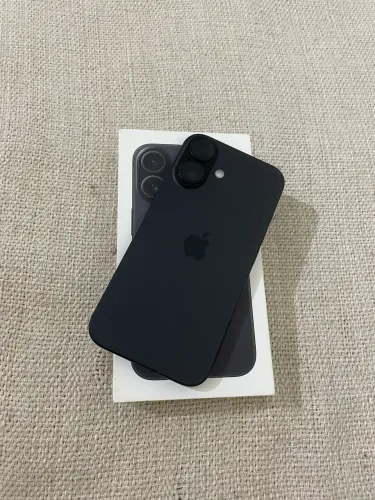 iPhone 16 de 128gb preto na caixa (só venda)