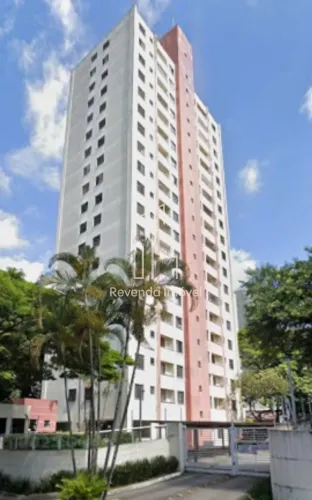 Apartamento à venda no Brás, São Paulo-SP: 2 quartos, 1 sala, 1 banheiro, 1 vaga. Condomín