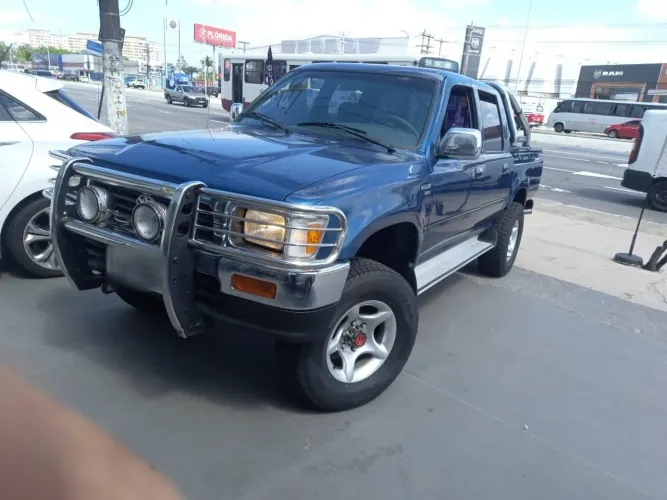 Toyota Hilux CD SR5 4X4 2.8 Diesel 1999