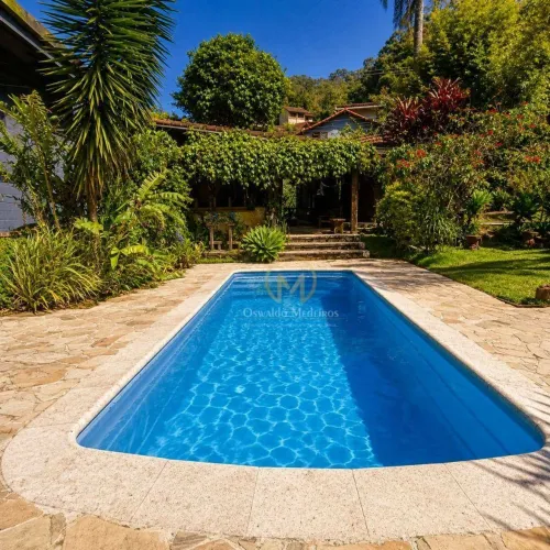 Casa com 6 dormitórios à venda, 277 m² por R$ 1.300.000,00 - Mosela - Petrópolis/RJ