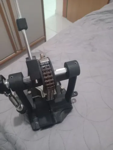 Pedal de Bumbo D-One DP10 Corrente Dupla 4 Faces