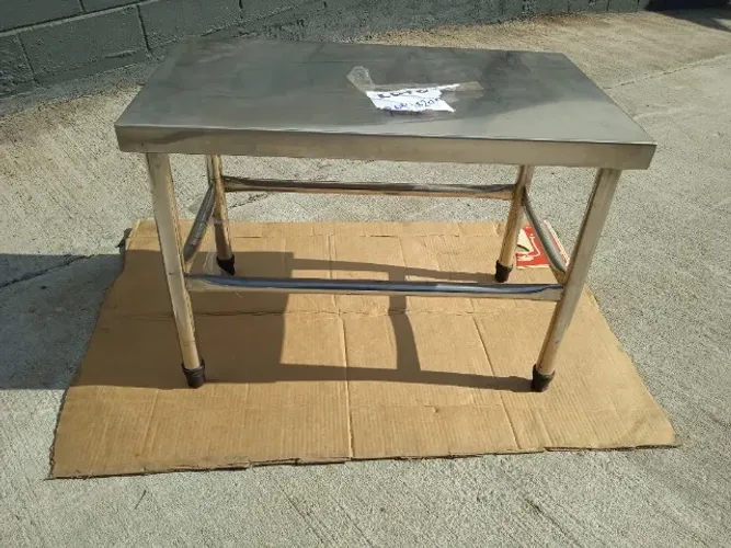 Mesa Baixa em Aço Inox