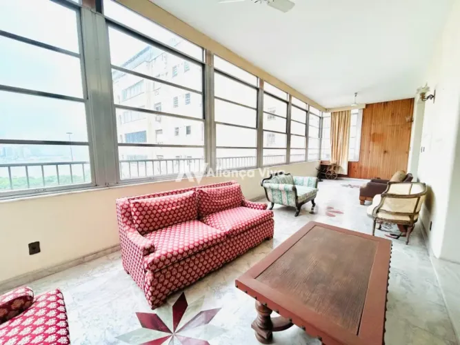 Botafogo | Apartamento 6 quartos, sendo 2 suites