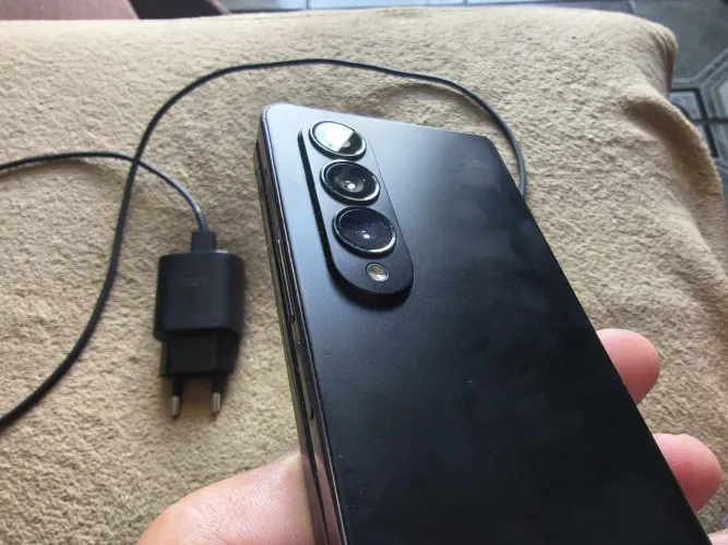 Samsung Galaxy Z Fold 4 256 GB 12+12 de RAM leia a descrição