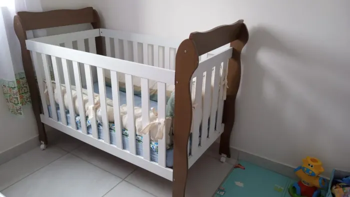 Bebê conforto, Bolsa e Berço para bebê