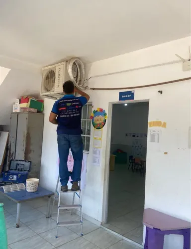 Instalação e manutenção de ar condicionado