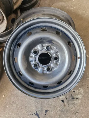 Roda de ferro aro 15 Hyundai HR