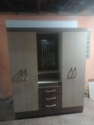 Guarda roupa entrego 550 reais 