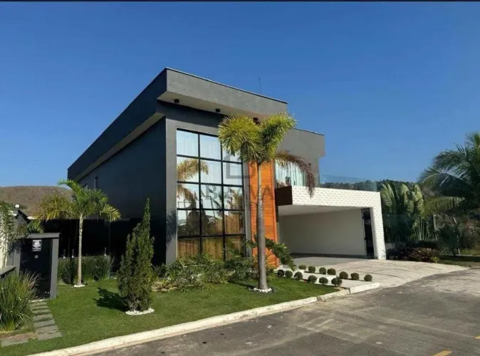 Casa com 4 quartos, Centro, Pinheiral - R$ 2.5 mi, Cod: 290