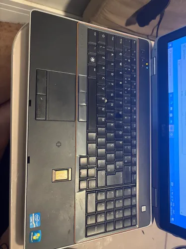 Notebook Core I5, 8GB, 128SSD WINDOWS10