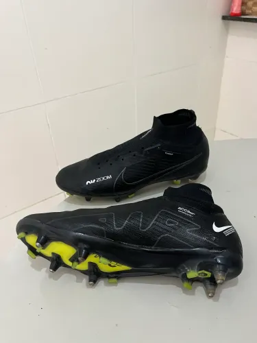 Chuteira Mercurial Nike Trava de ferro Nª 42