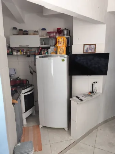 Vendo kitnet para solteiro 