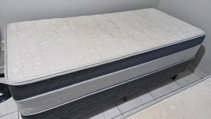 Cama solteiro
