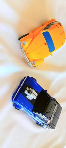 Transformers Autobot Versus Decepticon